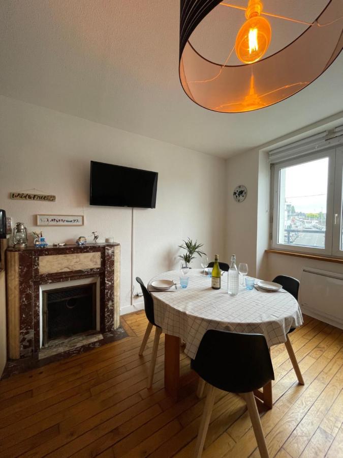 Appartement 2 Pieces Centre De Vannes Avec Parking Prive Ngoại thất bức ảnh