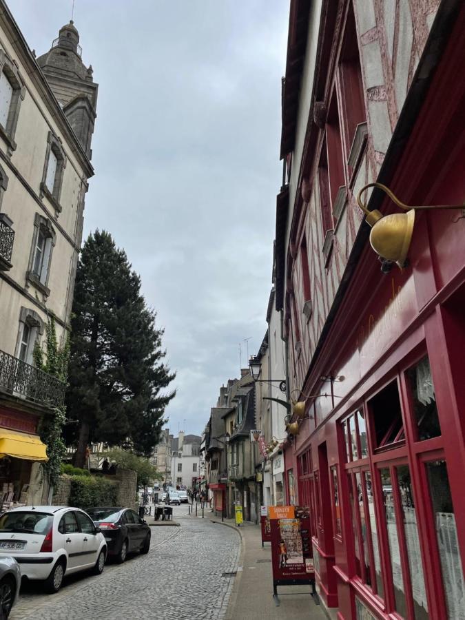 Appartement 2 Pieces Centre De Vannes Avec Parking Prive Ngoại thất bức ảnh